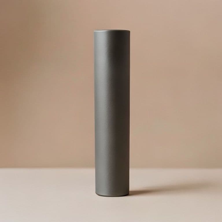 Mira Strok — Hero